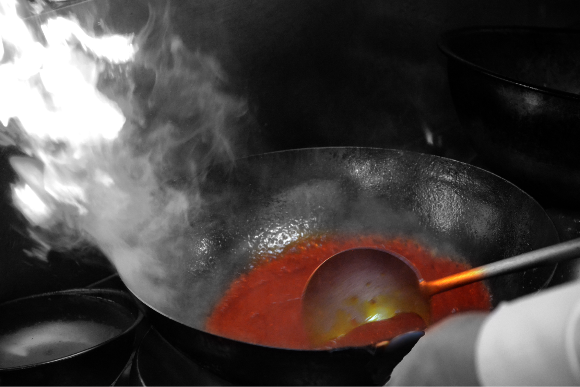 「RED」はこうして生まれた｜燃える辛さの秘密‐幸福麻婆